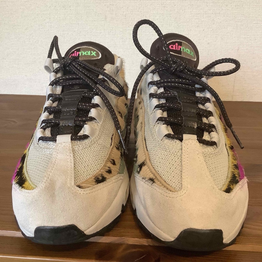 NIKE(ナイキ)のNIKE Air Max 95 Premium "Daisy Chain" レディースの靴/シューズ(スニーカー)の商品写真