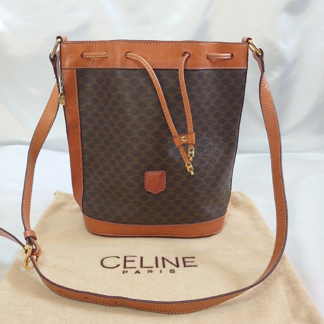 celine(セリーヌ)の極美品 CELINE マカダム柄 ショルダーバッグ レディースのバッグ(ショルダーバッグ)の商品写真