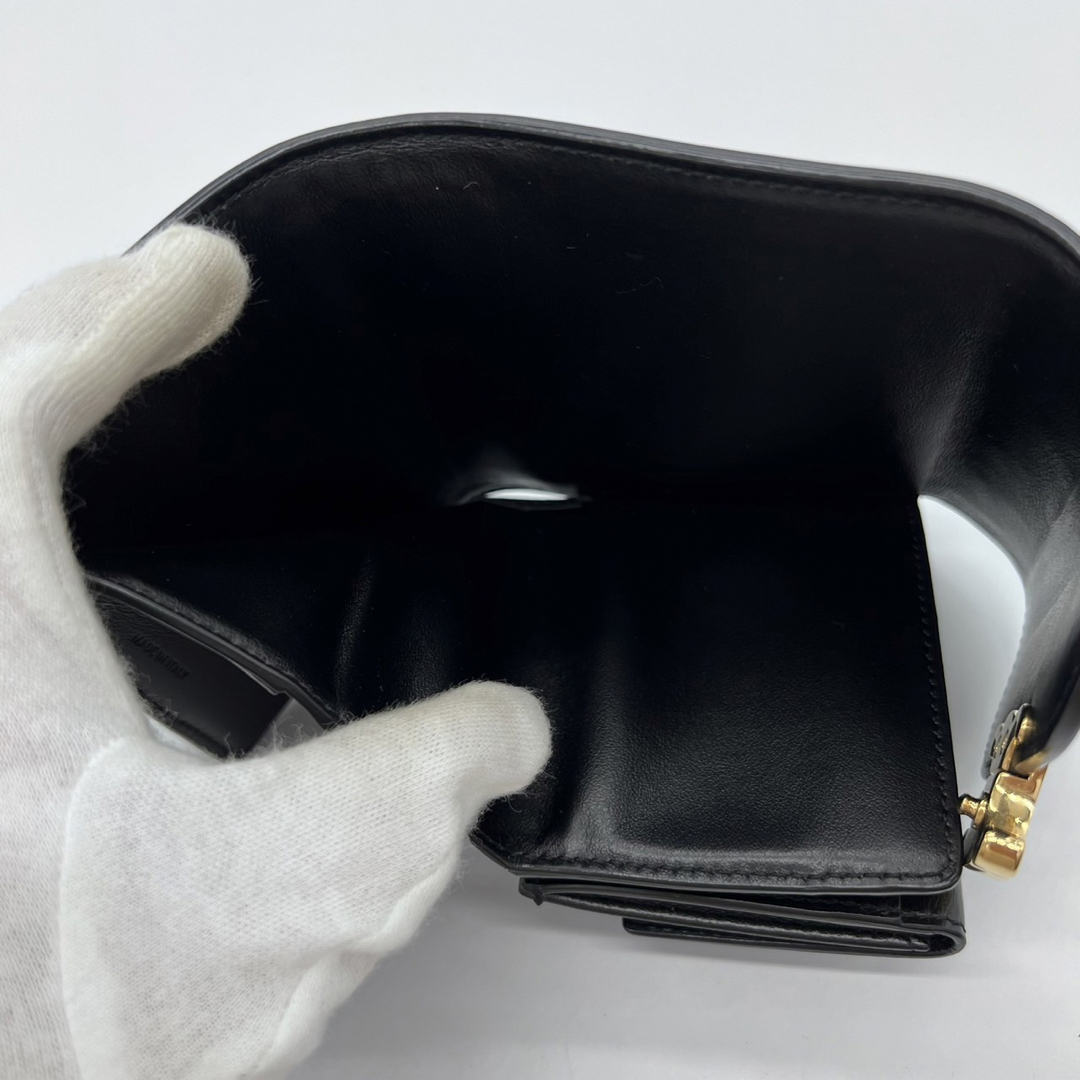 美品!セリーヌ トリオンフ キャンバス レザー 折り財布 ブラック 美品!セリーヌ トリオンフ キャンバス レザー 折り財布 ブラック