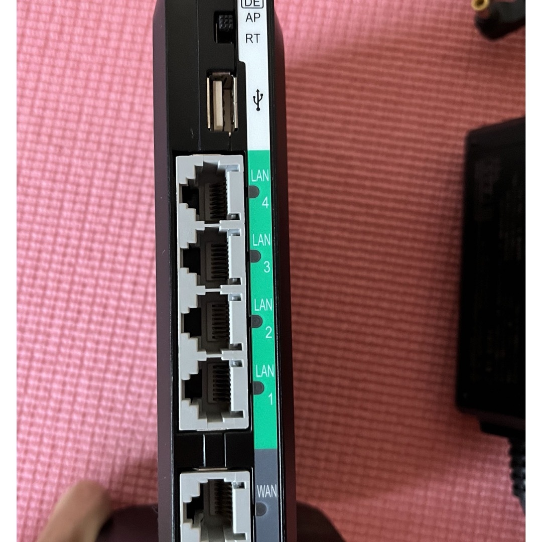 NEC(エヌイーシー)のNEC PA-WG600HP Wi-Fiルーター　かんたん接続 スマホ/家電/カメラのPC/タブレット(PC周辺機器)の商品写真