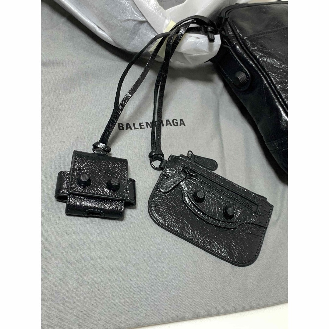 Balenciaga(バレンシアガ)の新品《 BALENCIAGA 》LE CAGOLE クロスボディバッグ メンズのバッグ(ショルダーバッグ)の商品写真