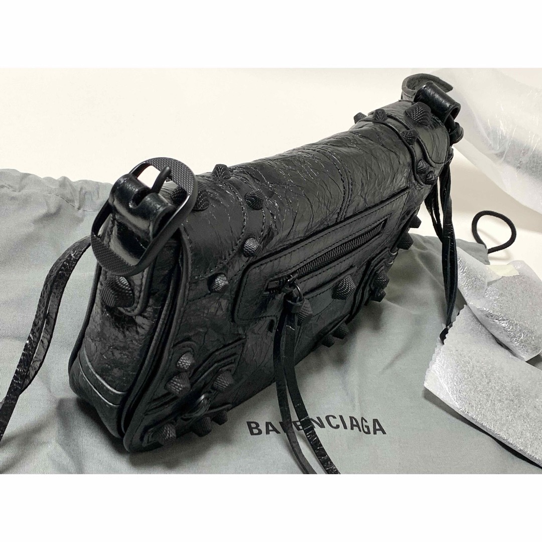 Balenciaga(バレンシアガ)の新品《 BALENCIAGA 》LE CAGOLE MEN XS フラップバッグ メンズのバッグ(ショルダーバッグ)の商品写真