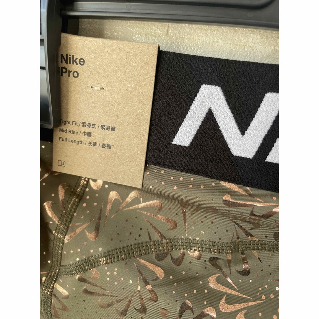 NIKE(ナイキ)のL」NIKEナイキ プロ ウィメンズ NP DF MR 7/8 タイツ AOP レディースのレッグウェア(レギンス/スパッツ)の商品写真