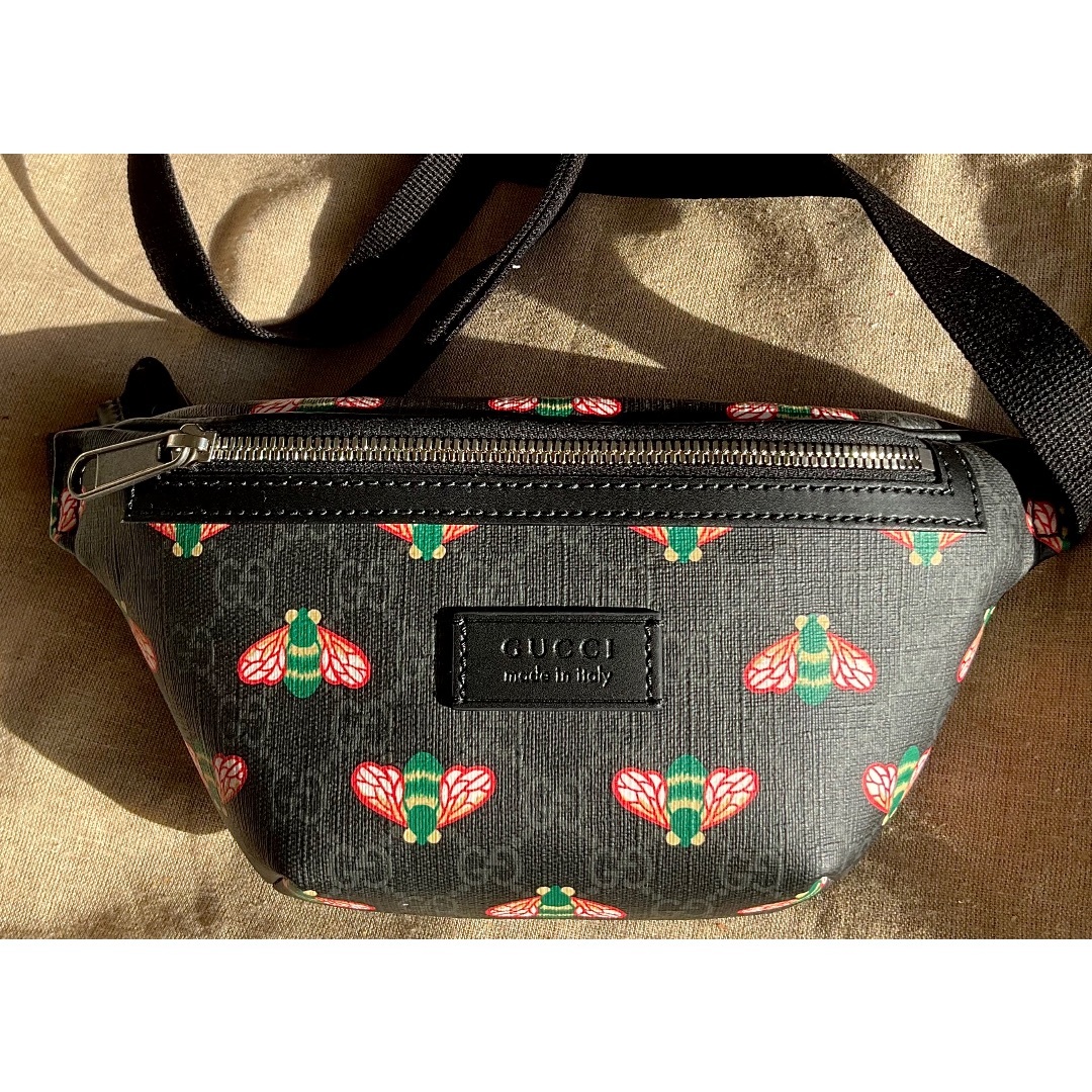 Gucci - GUCCI ボディバッグ 未使用の通販 by しばらく発送できません