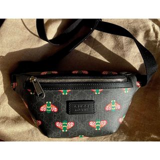 グッチ(Gucci)のGUCCI ボディバッグ　未使用(ボディバッグ/ウエストポーチ)