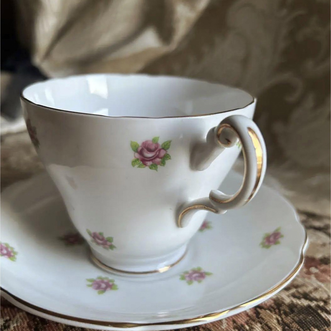 ROYAL ALBERT(ロイヤルアルバート)の英国製 希少  REGENCY Rose カップ＆ソーサー 1客 インテリア/住まい/日用品のキッチン/食器(食器)の商品写真