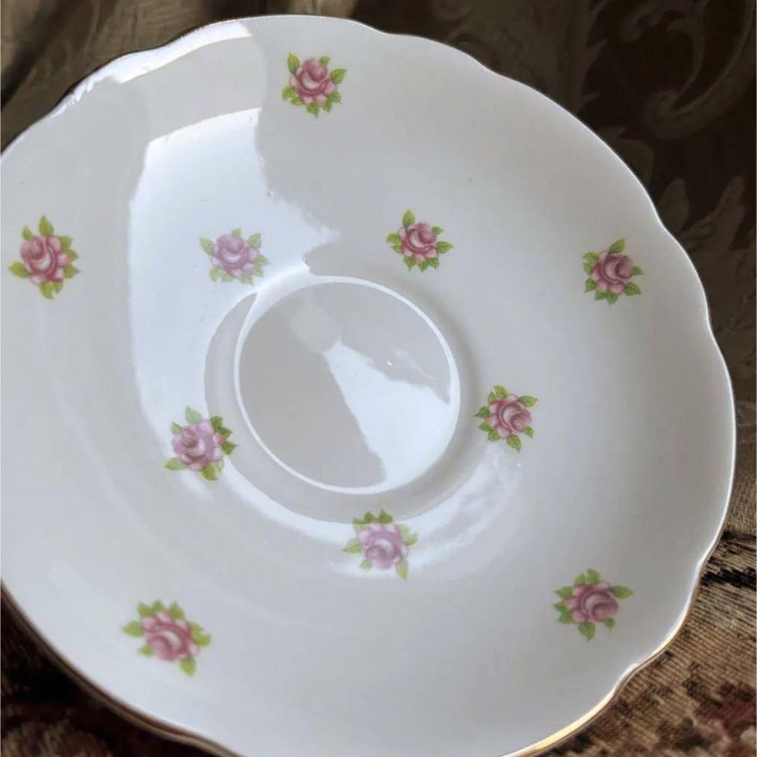 ROYAL ALBERT(ロイヤルアルバート)の英国製 希少  REGENCY Rose カップ＆ソーサー 1客 インテリア/住まい/日用品のキッチン/食器(食器)の商品写真