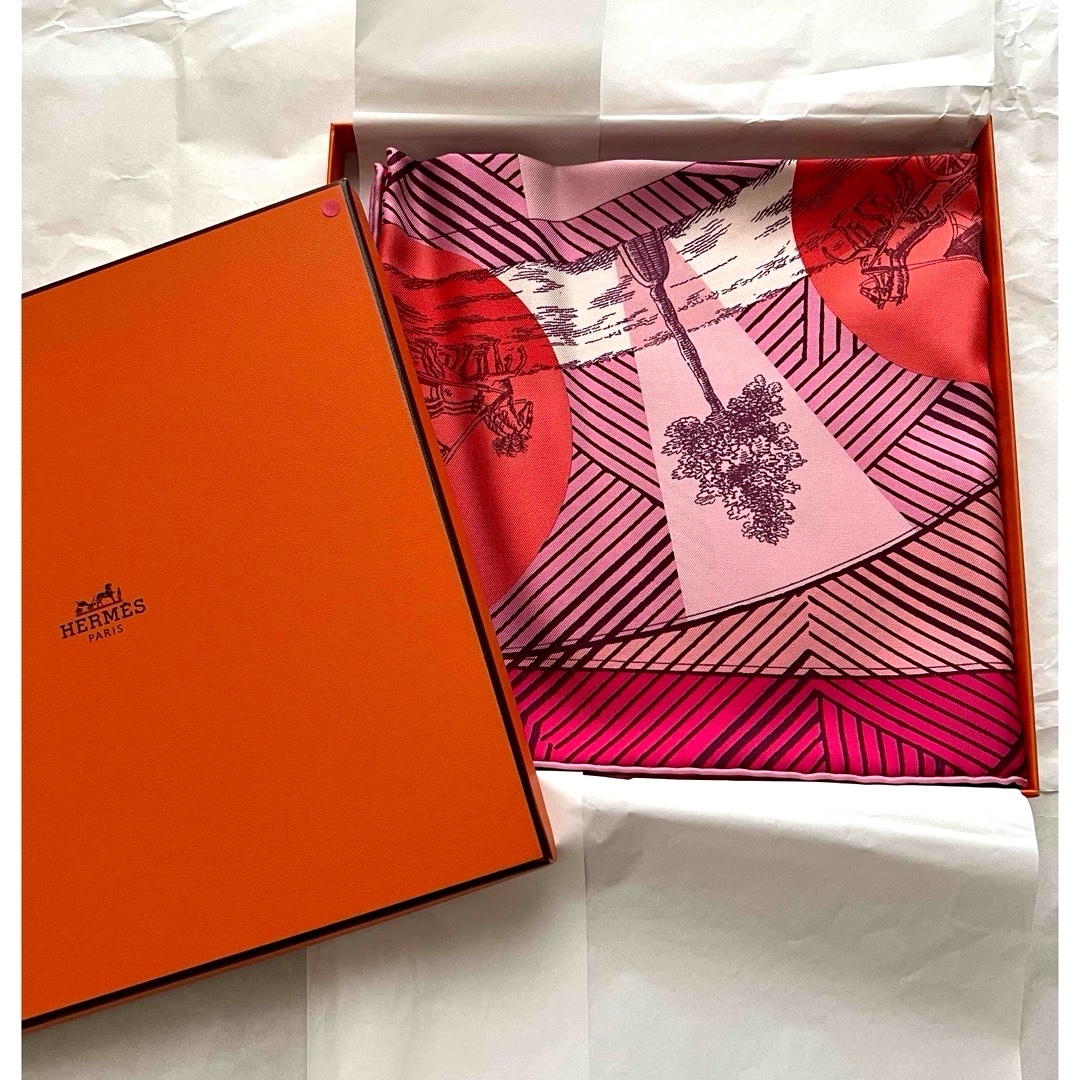 HERMES - 未使用品HERMESカレ90スカーフシルクピンクカレ HERMES - 未使用品HERMESカレ90スカーフシルクピンクカレ