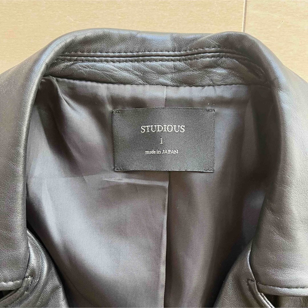 STUDIOUS(ステュディオス)の人気 スティデオス ライダースジャケット ラムレザー レザーライダース メンズのジャケット/アウター(ライダースジャケット)の商品写真