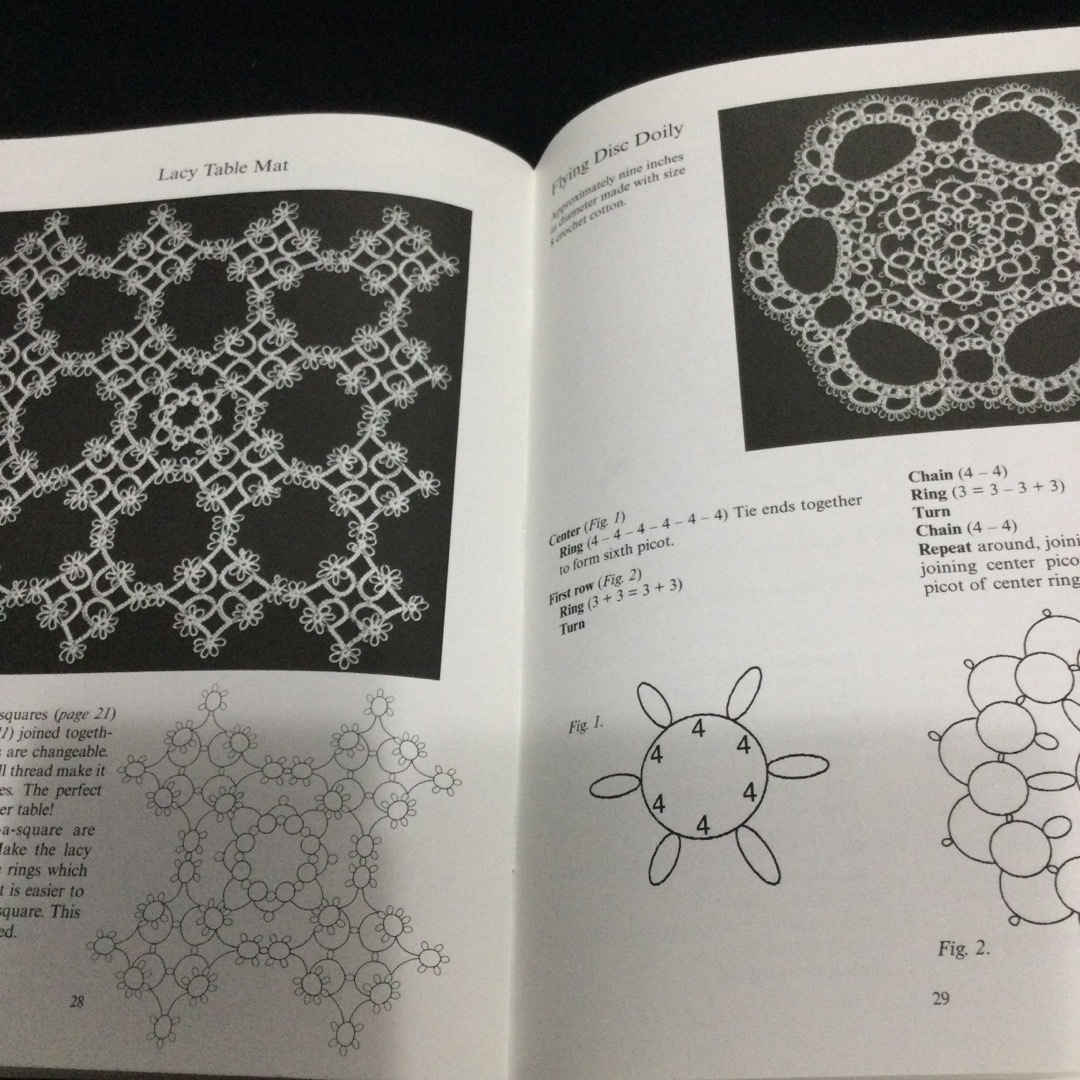 Easy Tatting 洋書　英語　図案集　タティング　タティングレース　手芸 エンタメ/ホビーの本(洋書)の商品写真