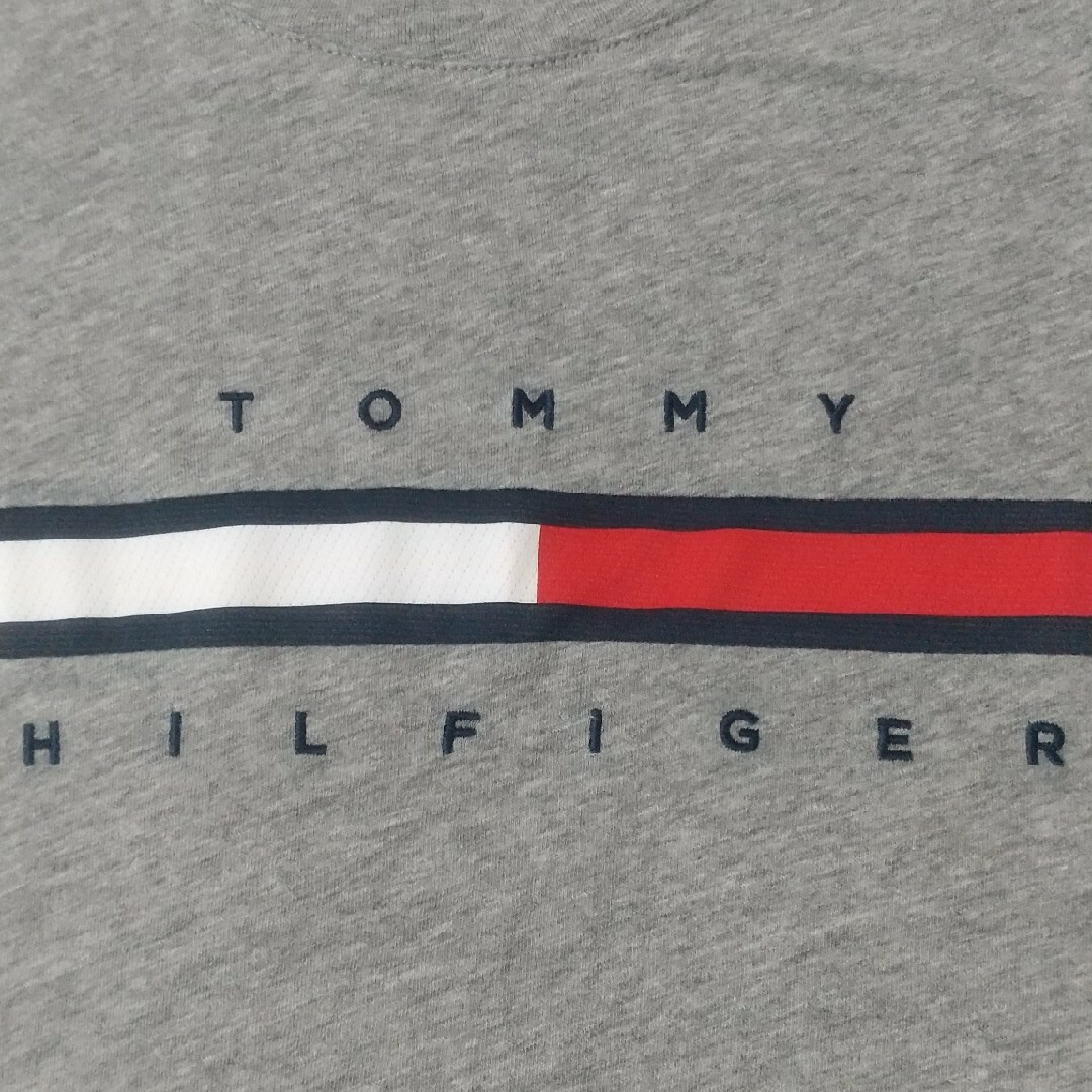 TOMMY HILFIGER(トミーヒルフィガー)のTOMMY HILFIGER  Tシャツ Mサイズ レディースのトップス(Tシャツ(半袖/袖なし))の商品写真