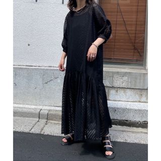 mi via loca トライバル柄シアーティアードワンピース インナー付き(ロングワンピース/マキシワンピース)