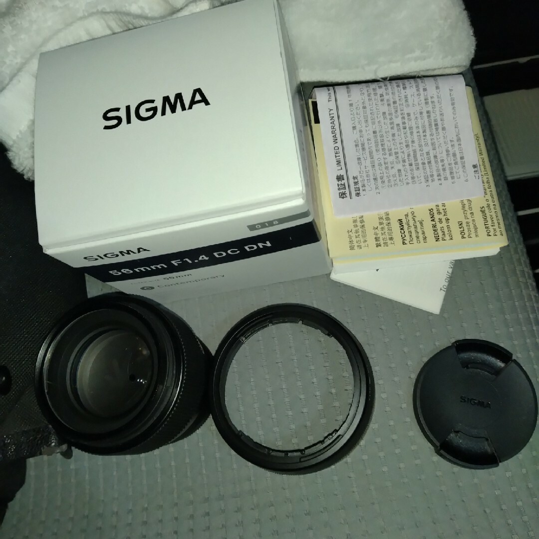 カメラSIGMA 56mm f1.4 dc dn SONYeマウント用
