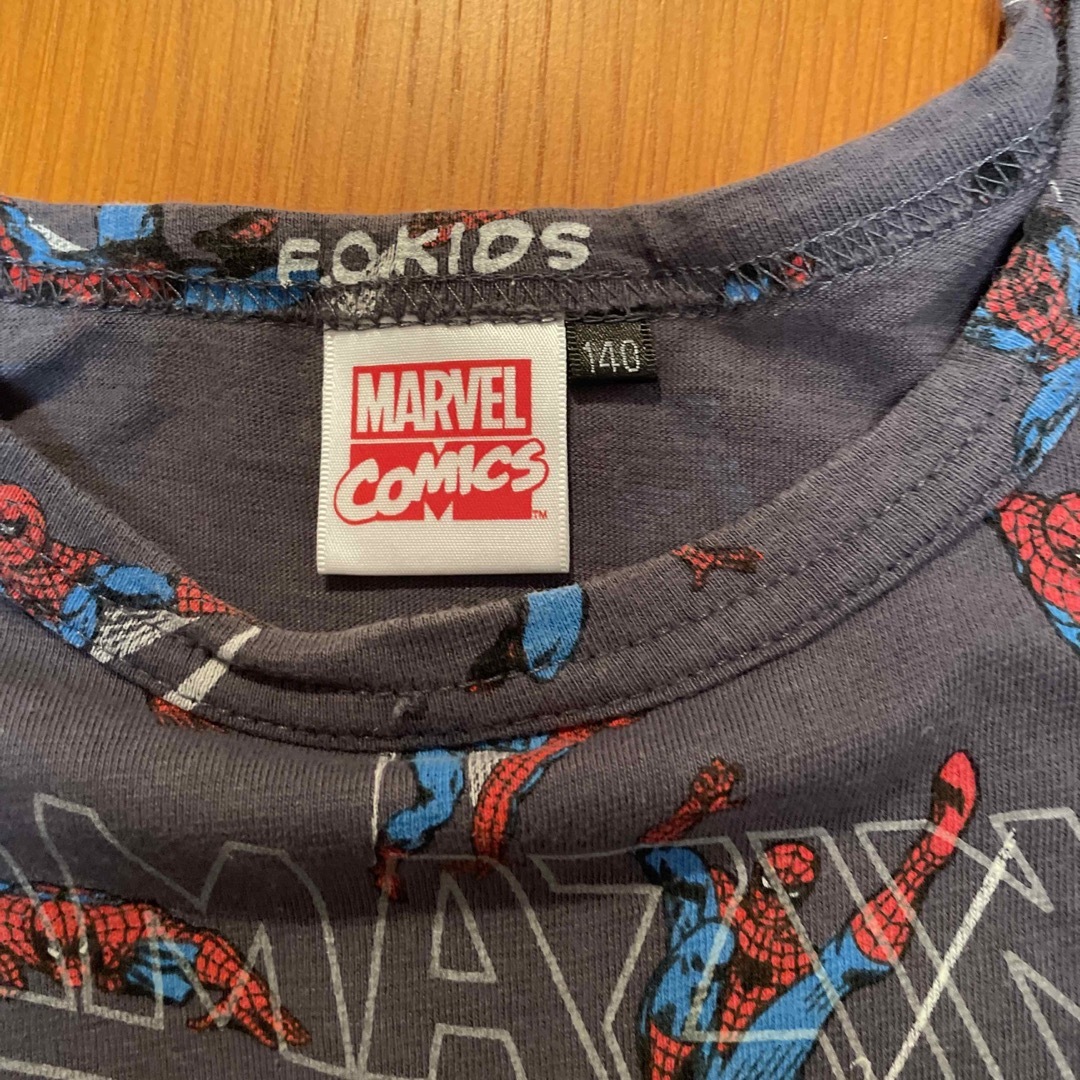 子供服　marvelTシャツ　スパイダーマン　１４０ キッズ/ベビー/マタニティのキッズ服男の子用(90cm~)(Tシャツ/カットソー)の商品写真