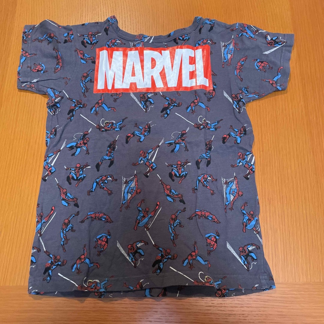 子供服　marvelTシャツ　スパイダーマン　１４０ キッズ/ベビー/マタニティのキッズ服男の子用(90cm~)(Tシャツ/カットソー)の商品写真