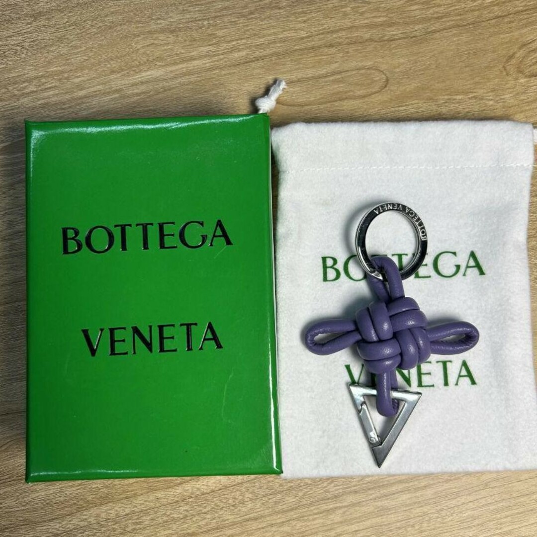 23回程度使用ぼぼ新品付属品ボッテガ ヴェネタBOTTEGA VENETA トライアングル キーリング