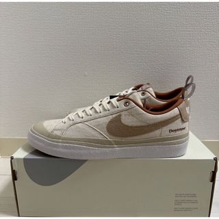 ナイキ(NIKE)のDoyenne × NIKE SB BLAZER LOW QS 26cm(スニーカー)