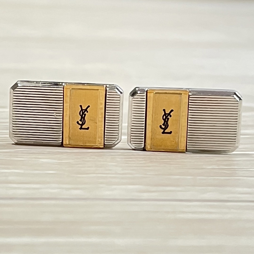 Yves Saint Laurent(イヴサンローラン)の【人気】イヴサンローラン カフスリンク好き メンズのファッション小物(カフリンクス)の商品写真