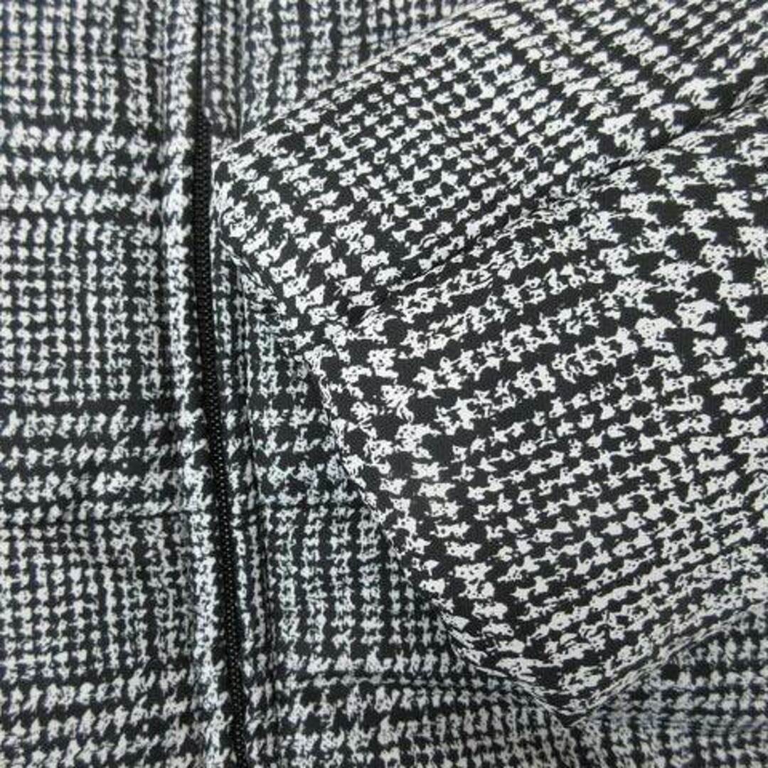 YECCA VECCA(イェッカヴェッカ)のイェッカヴェッカ 中綿 ジャケット チェック ブラック ホワイト レディースのジャケット/アウター(ブルゾン)の商品写真
