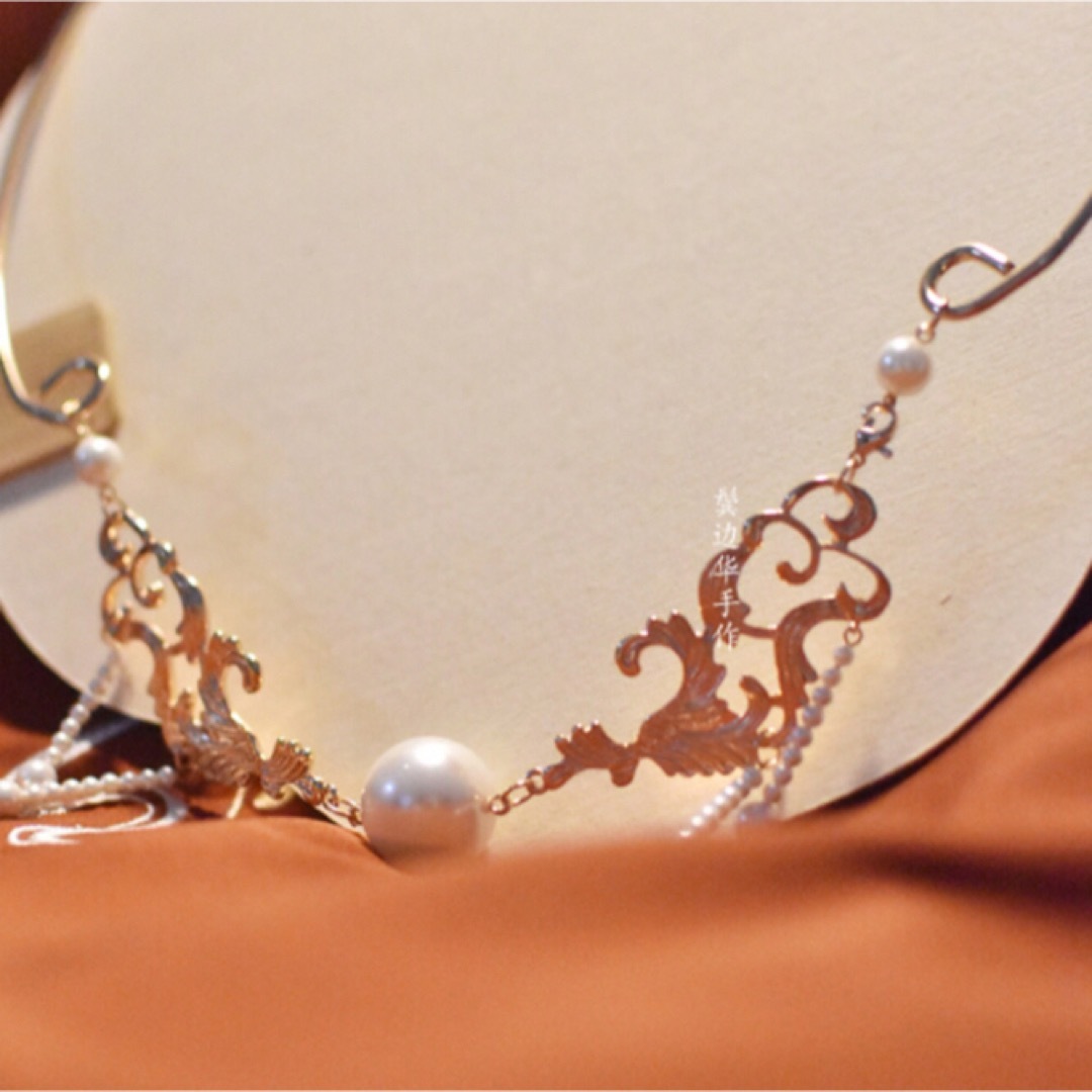 ふりふ(フリフ)の祥雲真珠項圈 白金色ネックレス　チョーカー　中国伝統衣装　着物和服　漢服　中華風 レディースのアクセサリー(ネックレス)の商品写真