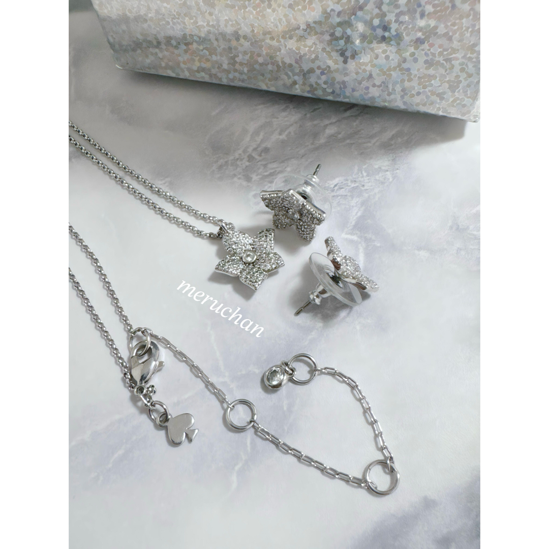【新品同様】ケイトスペード 限定品 ネックレス ピアス セット フラワー お花 【新品同様】ケイトスペード 限定品 ネックレス ピアス セット フラワー お花