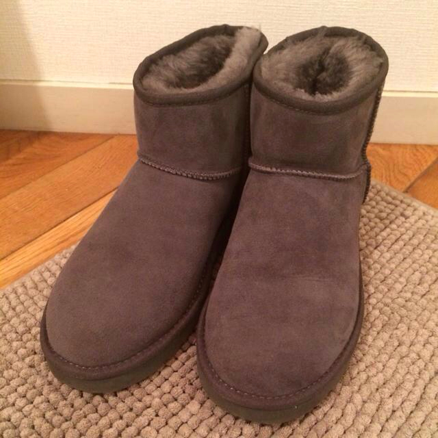 UGG(アグ)のUGG♡クラシックミニ♡グレー レディースの靴/シューズ(ブーツ)の商品写真