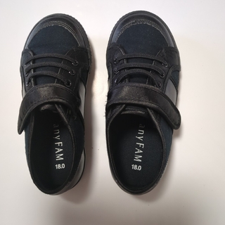any FAMおしゃれキッズ靴サイズ18,0cm底のクッションよく履きやすい新品(スニーカー)