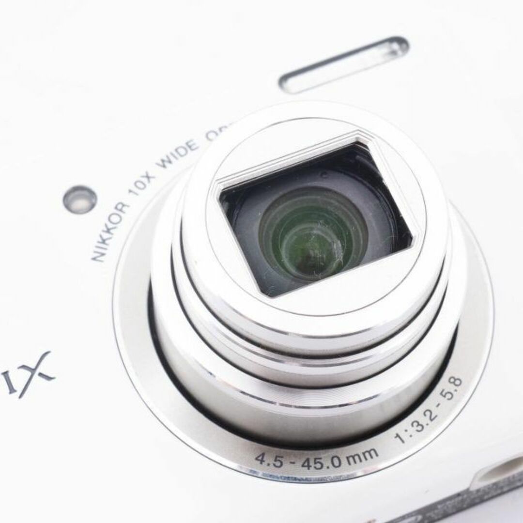 ✨極美品✨Nikon COOLPIX S6200 ホワイト　デジタルカメラ