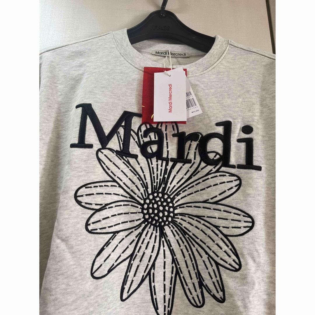 大人気刺繍でデザインされたMardi Mercrediロゴのスウェット！！ レディースのトップス(トレーナー/スウェット)の商品写真