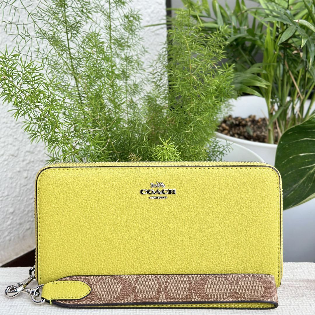 COACH - コーチ COACH 長財布シグネチャー アコーディオンラウンドジップウォレット