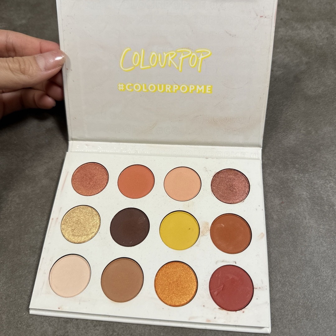 colourpop(カラーポップ)のカラポ PPS YES, PLEASE! コスメ/美容のベースメイク/化粧品(アイシャドウ)の商品写真