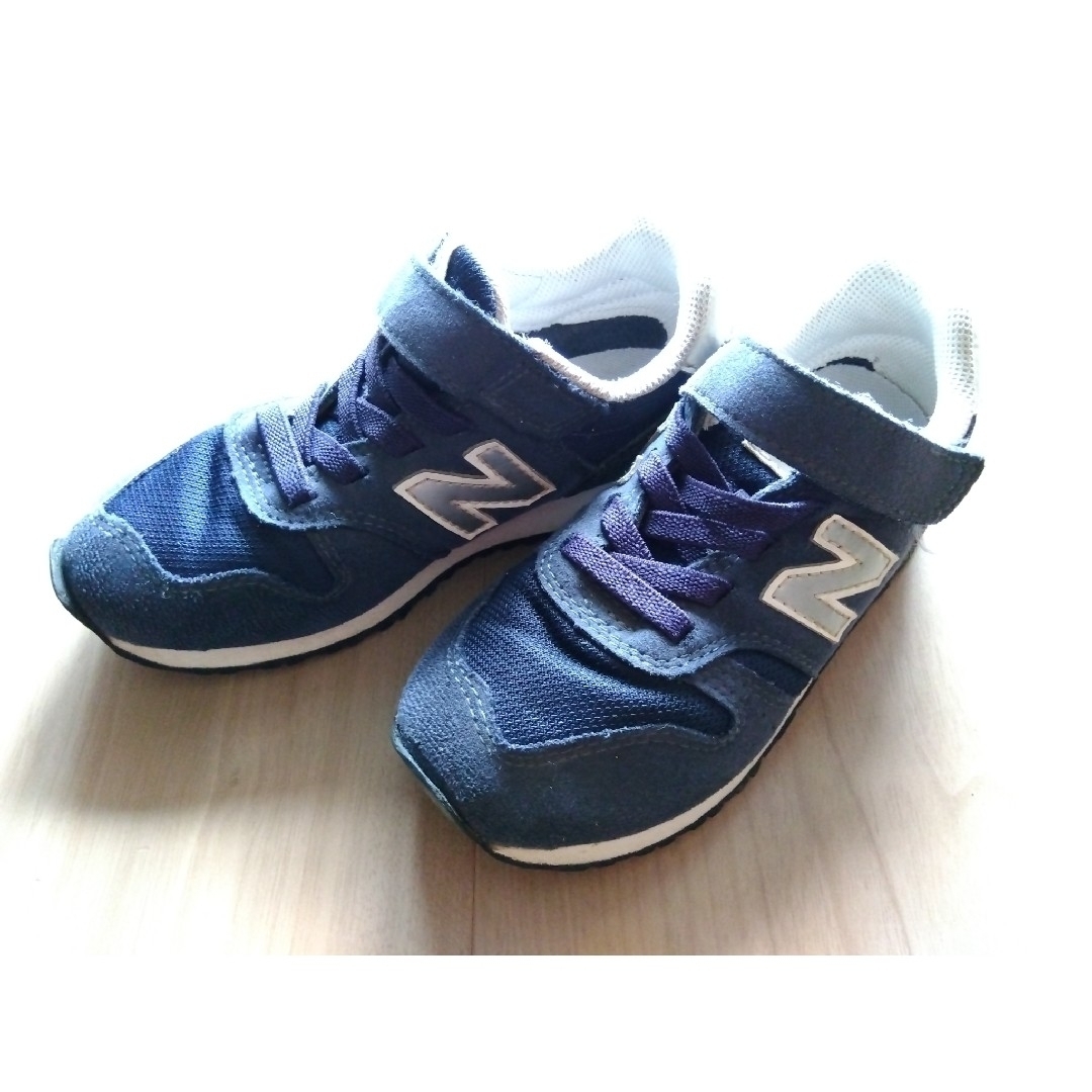 New Balance(ニューバランス)のニューバランス　スニーカー　18㎝　ネイビー キッズ/ベビー/マタニティのキッズ靴/シューズ(15cm~)(スニーカー)の商品写真