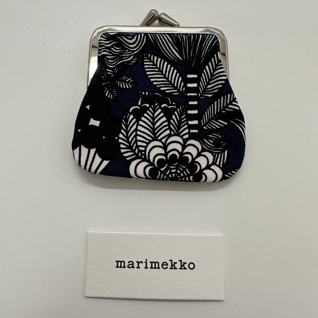 marimekko(マリメッコ)の新品 未使用 がま口 ポーチ Lintukotonen  レディースのファッション小物(ポーチ)の商品写真