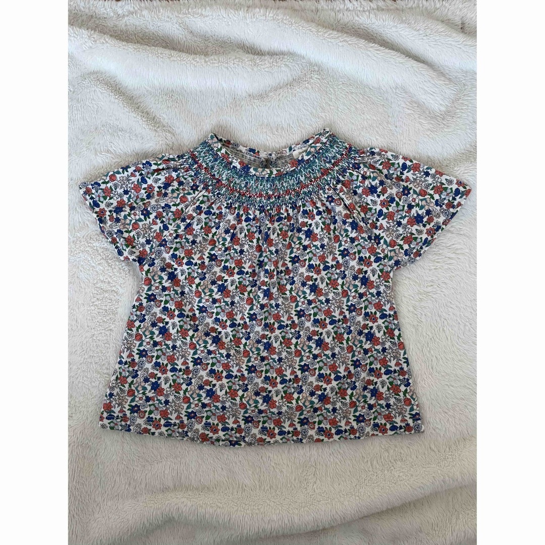 ZARA KIDS(ザラキッズ)の【発送1/26以降！】Zara Baby 花柄トップス 80cm キッズ/ベビー/マタニティのベビー服(~85cm)(Ｔシャツ)の商品写真