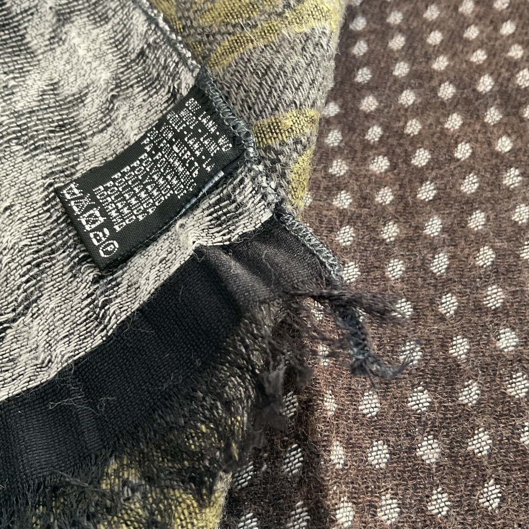 新品 / イタリア製 幾何学柄 薄手 ウール 混紡 メンズ 秋 冬 ストール メンズのファッション小物(ストール)の商品写真