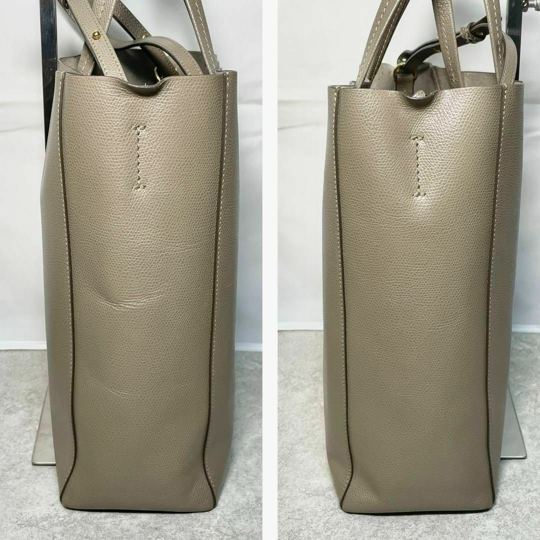 celine(セリーヌ)の(美品✨)CELINE バーティカルカバ スモール ショルダー 2way バッグ レディースのバッグ(ショルダーバッグ)の商品写真