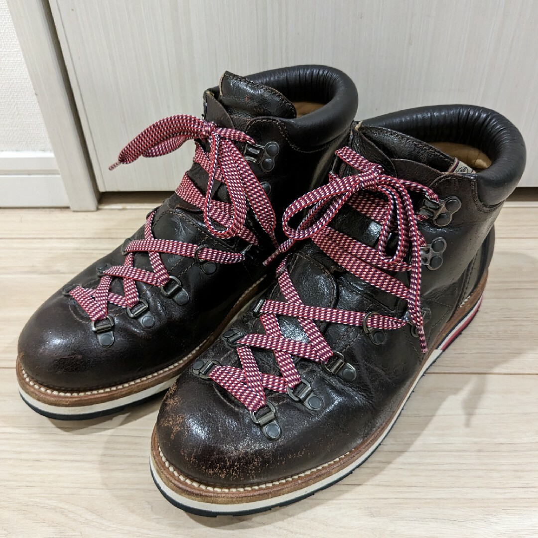 MONCLER(モンクレール)のVISVIM　別注　モンクレール　ブーツ　ビブラムソール　マウンテンブーツ メンズの靴/シューズ(ブーツ)の商品写真