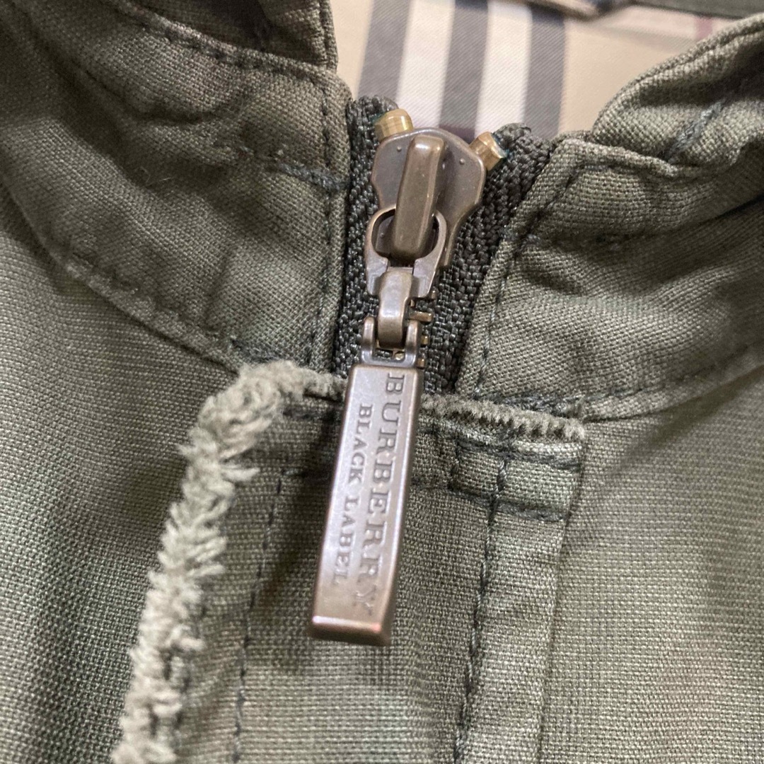 BURBERRY BLACK LABEL(バーバリーブラックレーベル)のバーバリーブラックレーベル　ジャケット　フロントジップ　ミリタリー メンズのジャケット/アウター(ミリタリージャケット)の商品写真