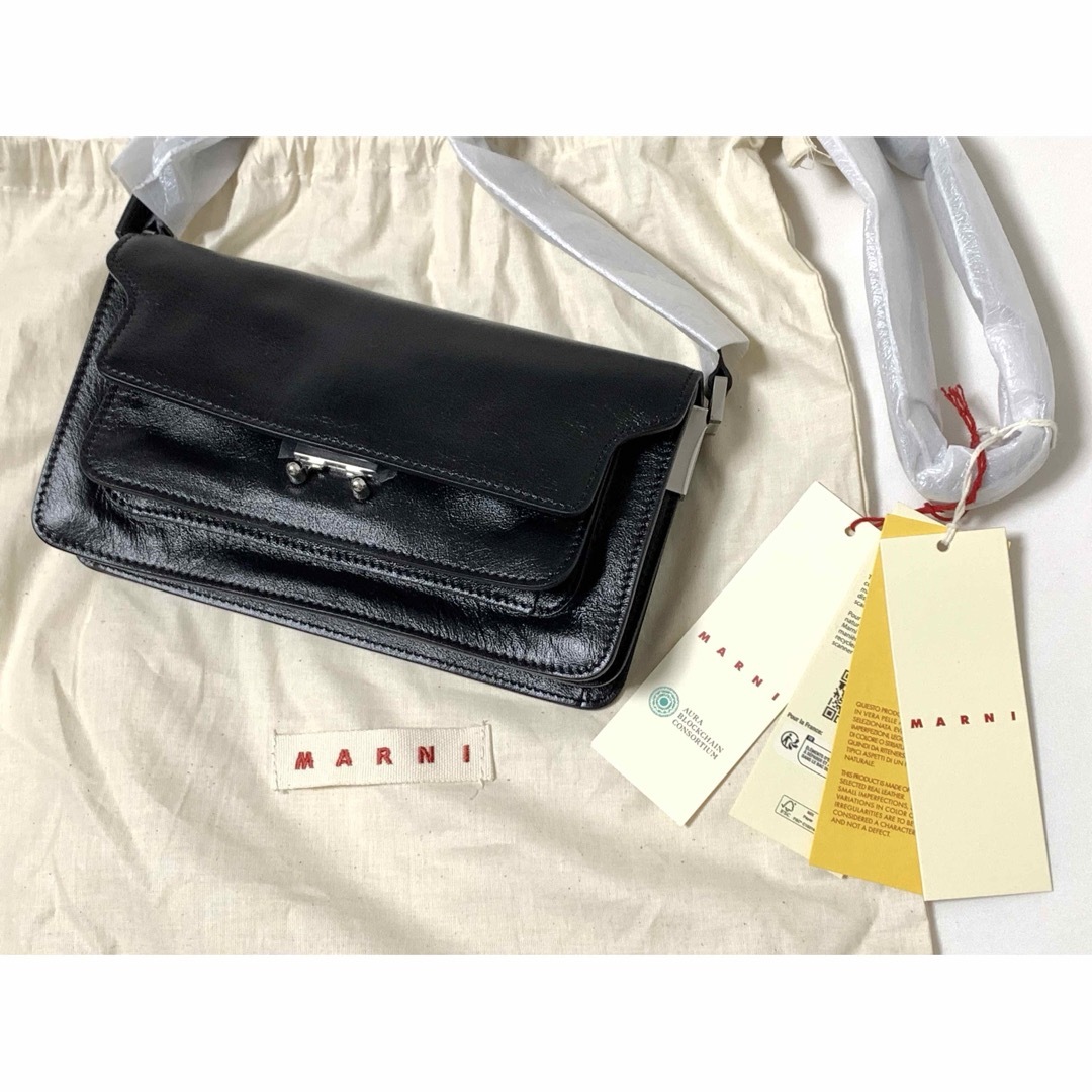 Marni(マルニ)の新品《 MARNI マルニ 》TRUNK SOFT E/W BAG ブラック メンズのバッグ(ショルダーバッグ)の商品写真