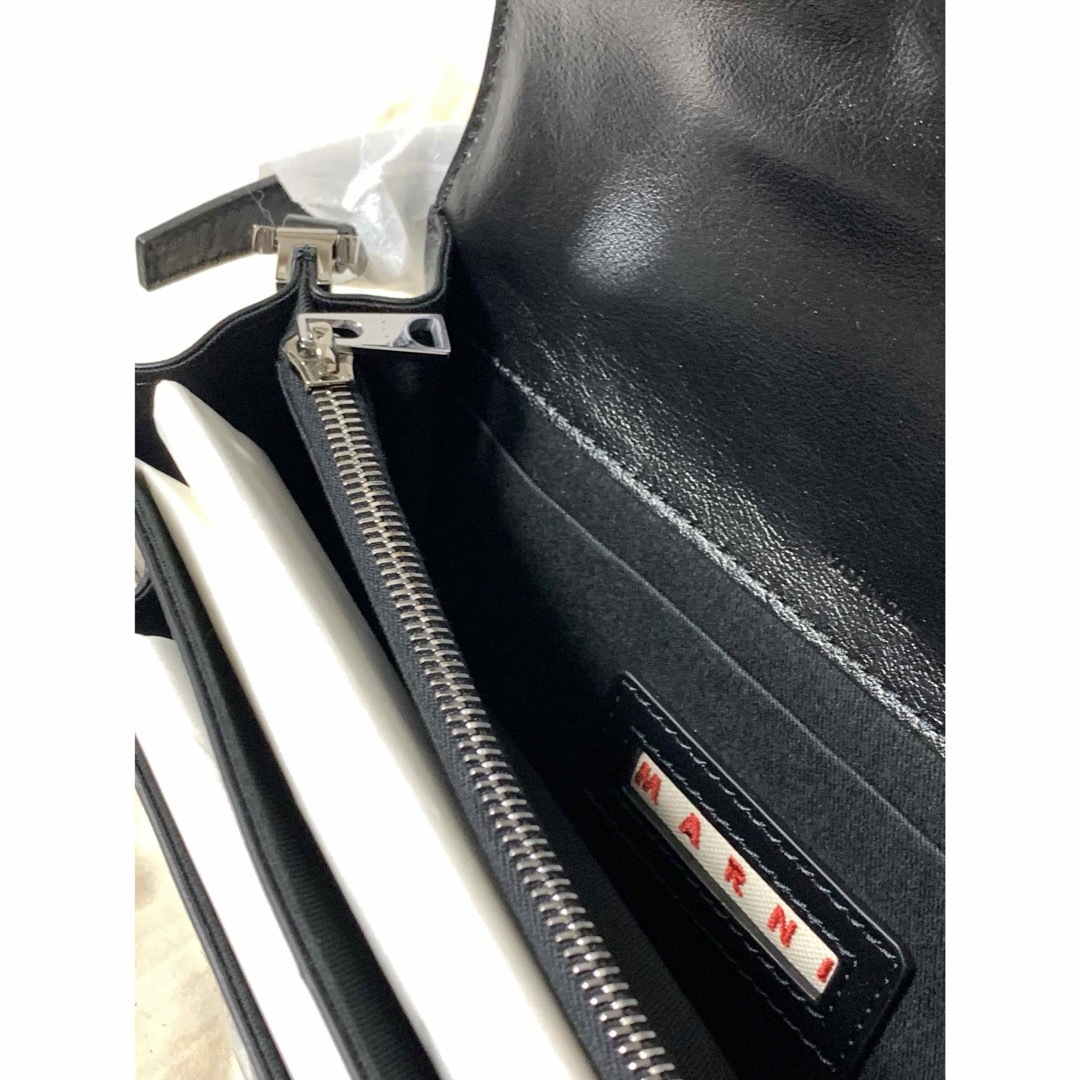 Marni(マルニ)の新品《 MARNI マルニ 》TRUNK SOFT E/W BAG ブラック メンズのバッグ(ショルダーバッグ)の商品写真