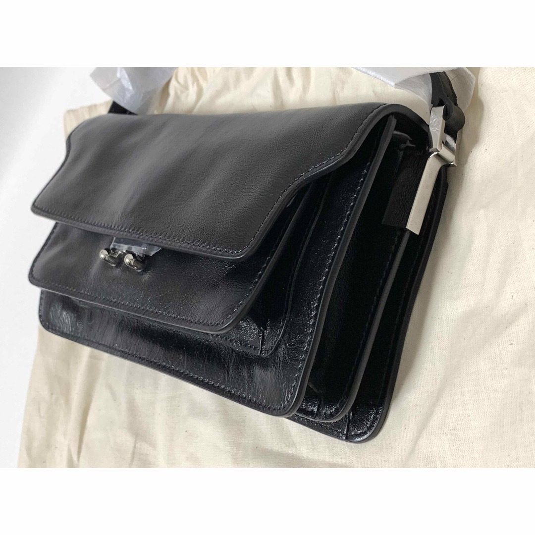 Marni(マルニ)の新品《 MARNI マルニ 》TRUNK SOFT E/W BAG ブラック メンズのバッグ(ショルダーバッグ)の商品写真