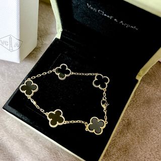 ヴァンクリーフアンドアーペル(Van Cleef & Arpels)のSALE中　アルハンブラモチーフ　ブレスレット　オニキス(ブレスレット/バングル)