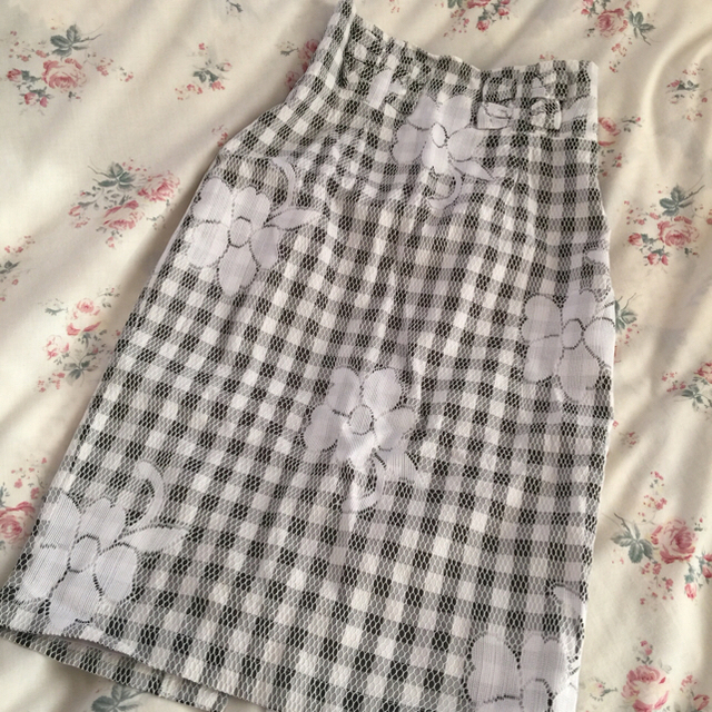 KIKKA THE DIARY OF(キッカザダイアリーオブ)の未使用♡タイトスカート レディースのスカート(ひざ丈スカート)の商品写真