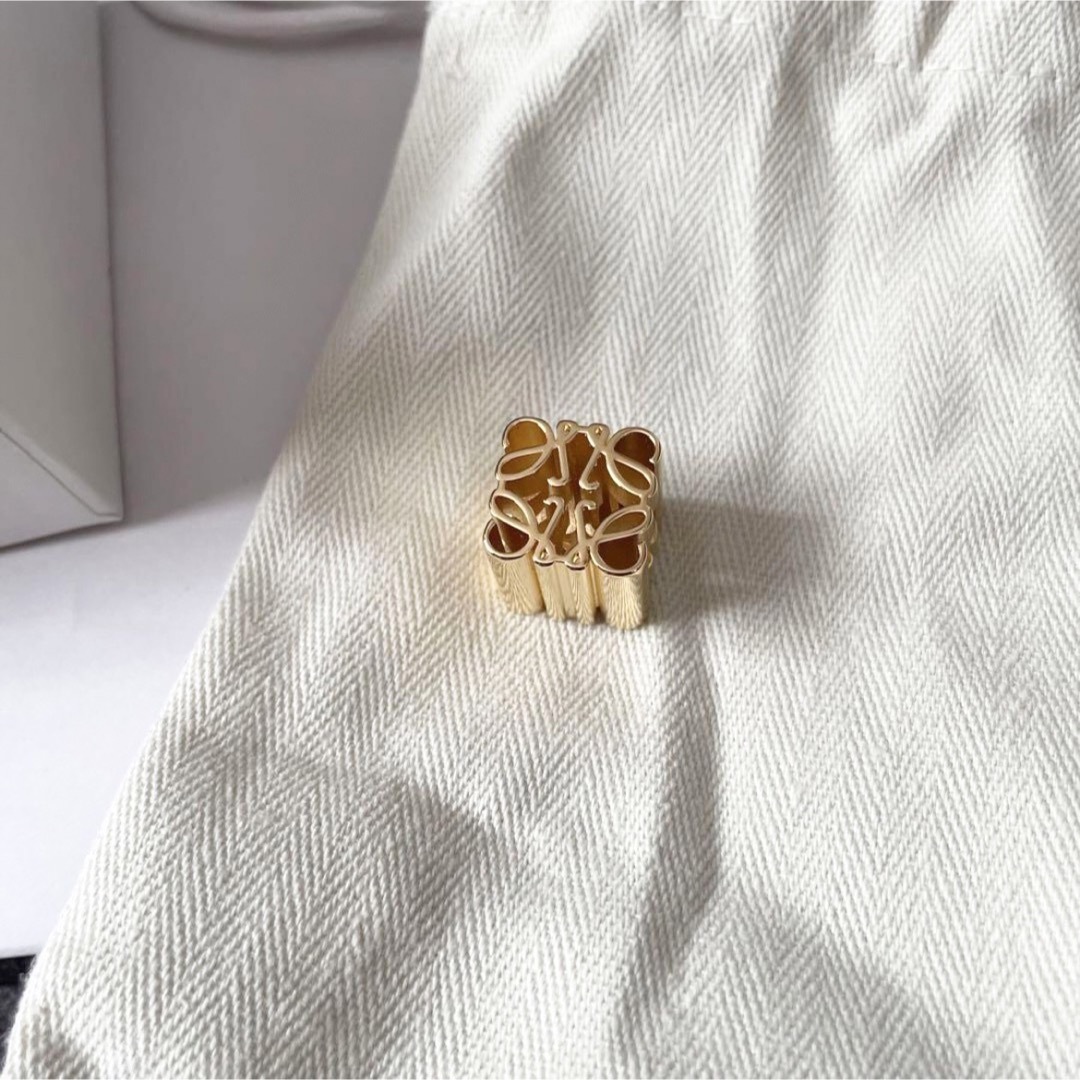 LOEWE(ロエベ)の【新品】ロエベ ANAGRAM CUBE DICE BIG レディースのアクセサリー(チャーム)の商品写真