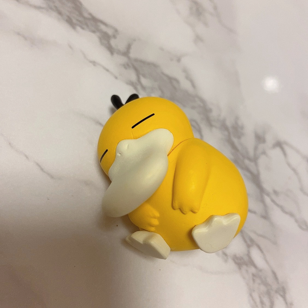 ポケモン(ポケモン)のポケモン 肩ズンFig コダック エンタメ/ホビーのおもちゃ/ぬいぐるみ(キャラクターグッズ)の商品写真