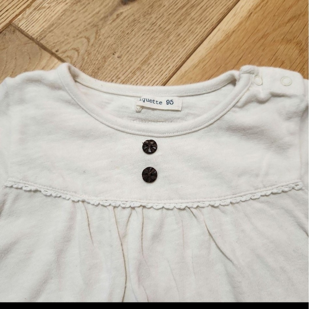 Biquette(ビケット)のBiquette ビケット 半袖 Tシャツ 95サイズ 白 アイボリー キッズ/ベビー/マタニティのキッズ服女の子用(90cm~)(Tシャツ/カットソー)の商品写真