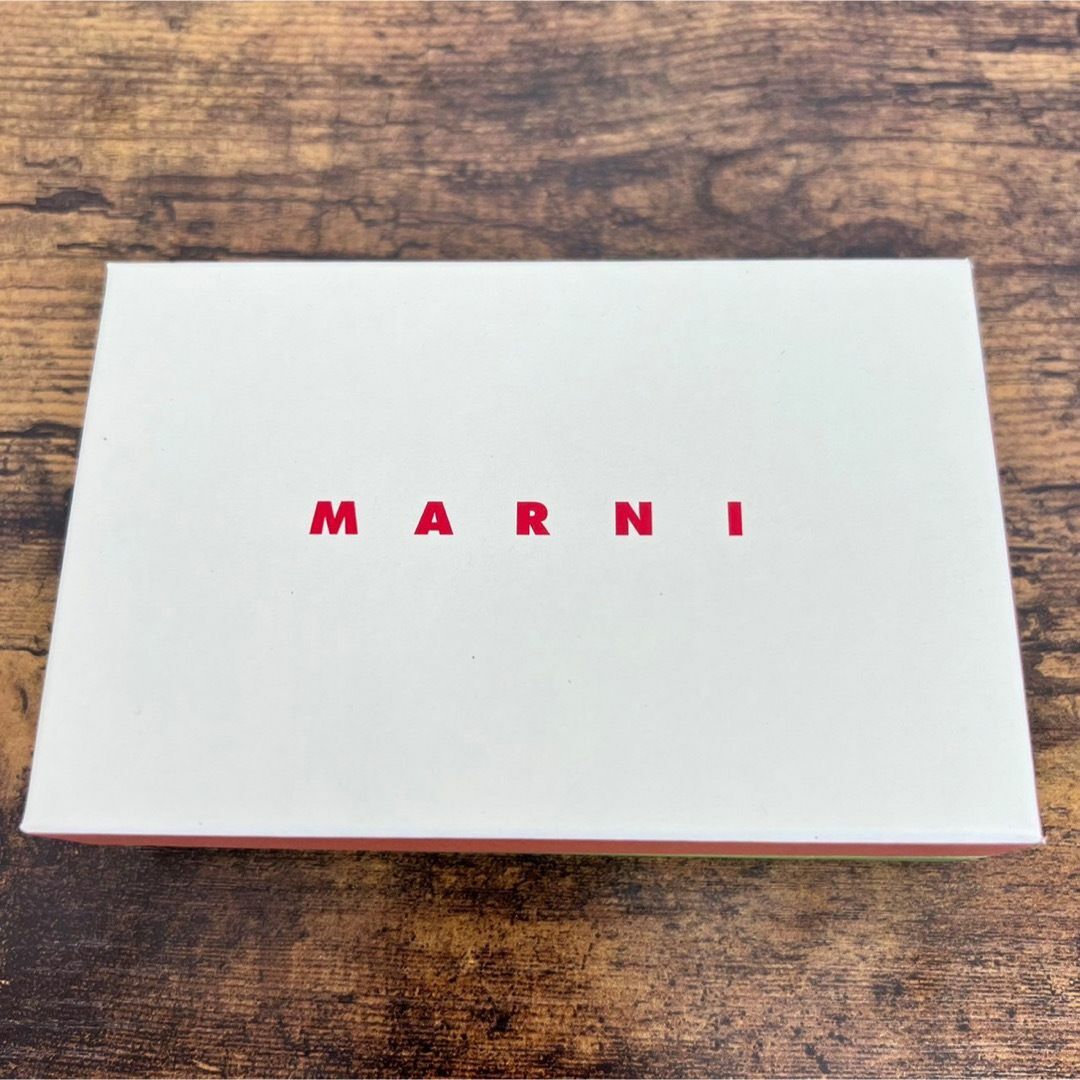 Marni(マルニ)の【MARNI】マルニ　フラグメントケース カードケース　マスタード レディースのファッション小物(コインケース)の商品写真