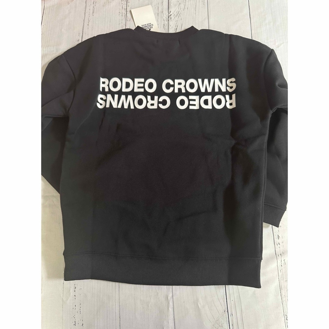 RODEO CROWNS WIDE BOWL(ロデオクラウンズワイドボウル)のロデオクラウンズ　ロゴトレーナー　ブラック キッズ/ベビー/マタニティのキッズ服男の子用(90cm~)(Tシャツ/カットソー)の商品写真