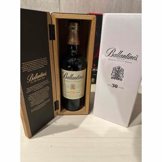 バランタイン(バランタイン)のballantine's バランタイン30年　700ml 木箱入り　旧ラベル(ウイスキー)