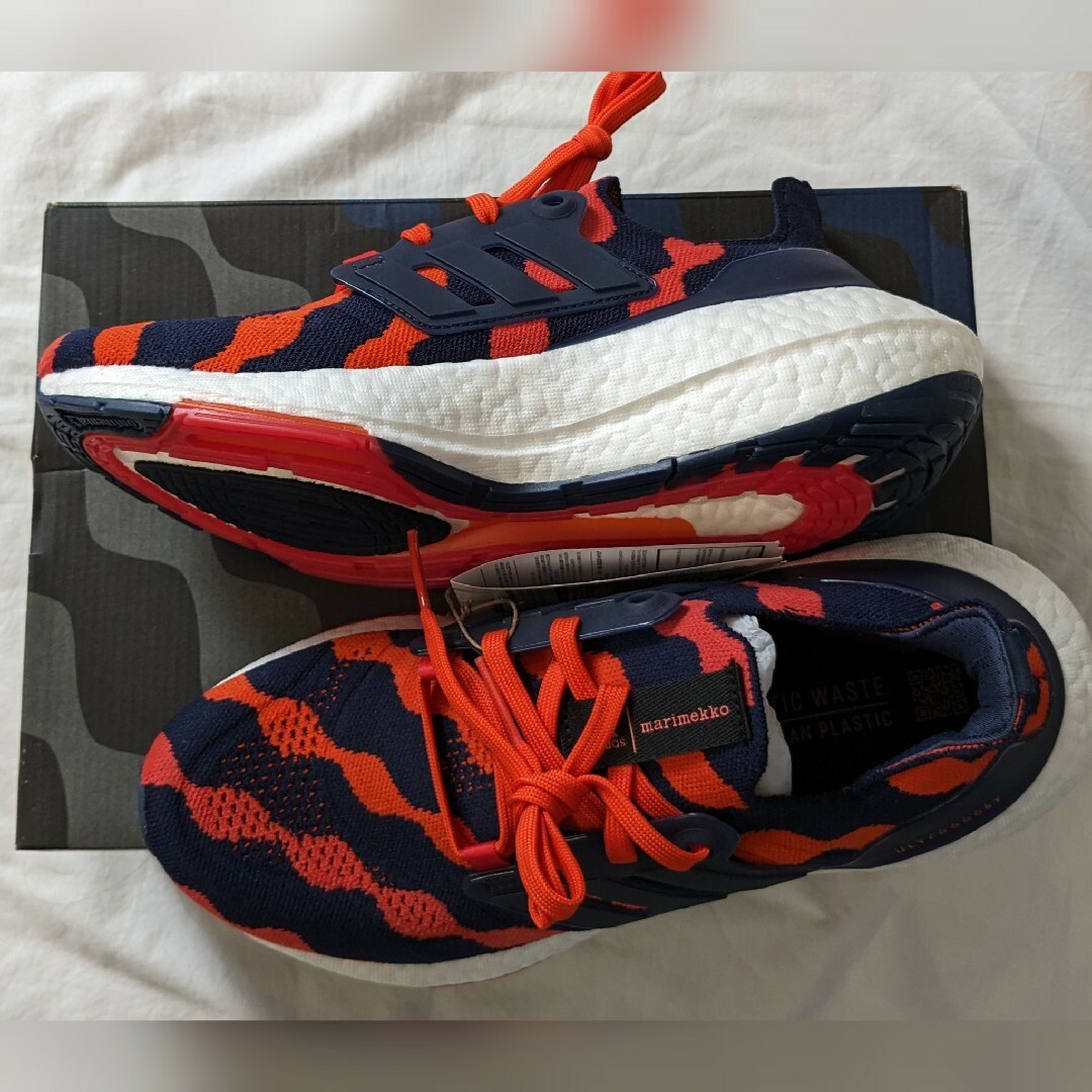 adidas(アディダス)のアディダス adidas ULTRABOOST22X　マリメッコ　ブースト レディースの靴/シューズ(スニーカー)の商品写真